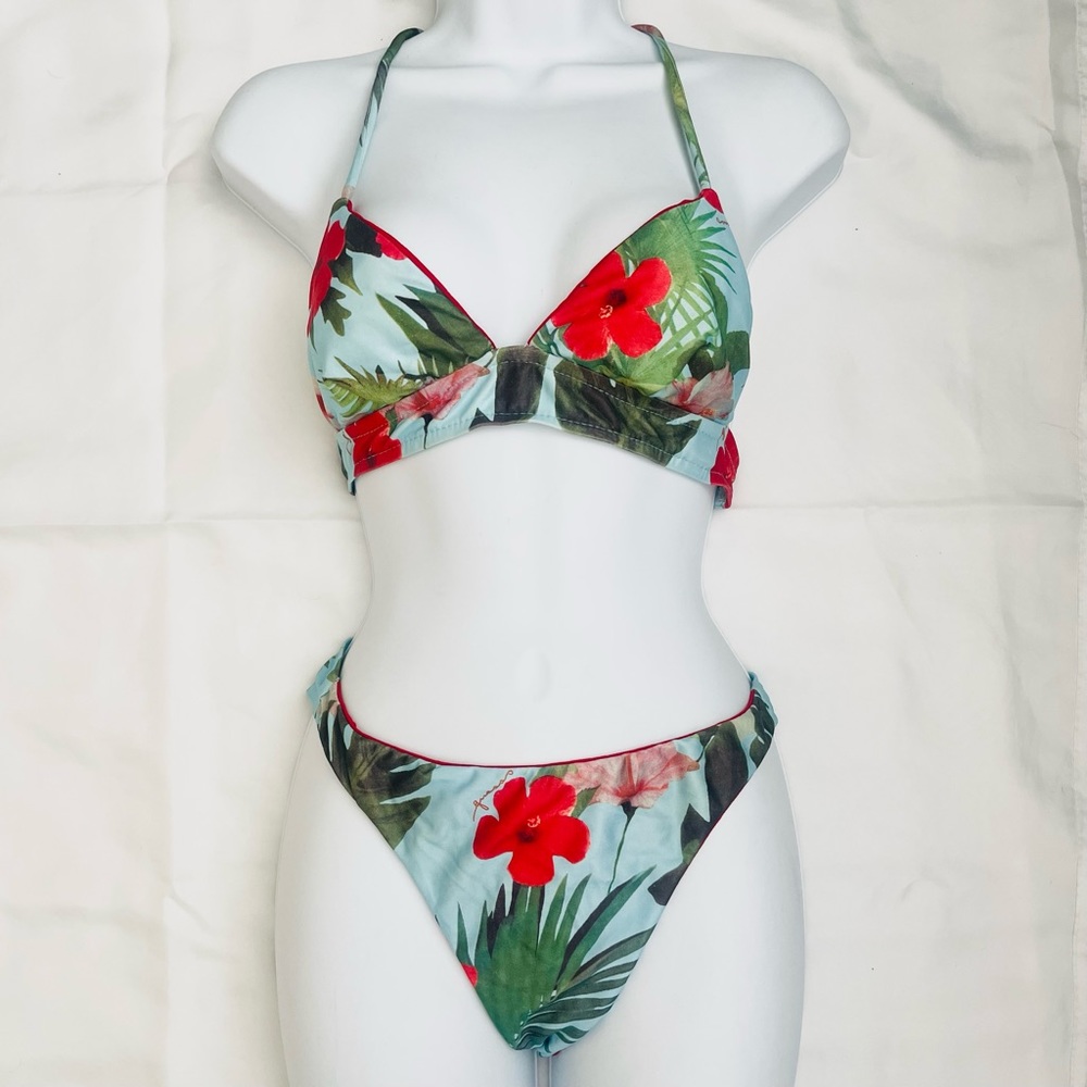 GUESS Vintage Tropical 2 pc Bikini / Small